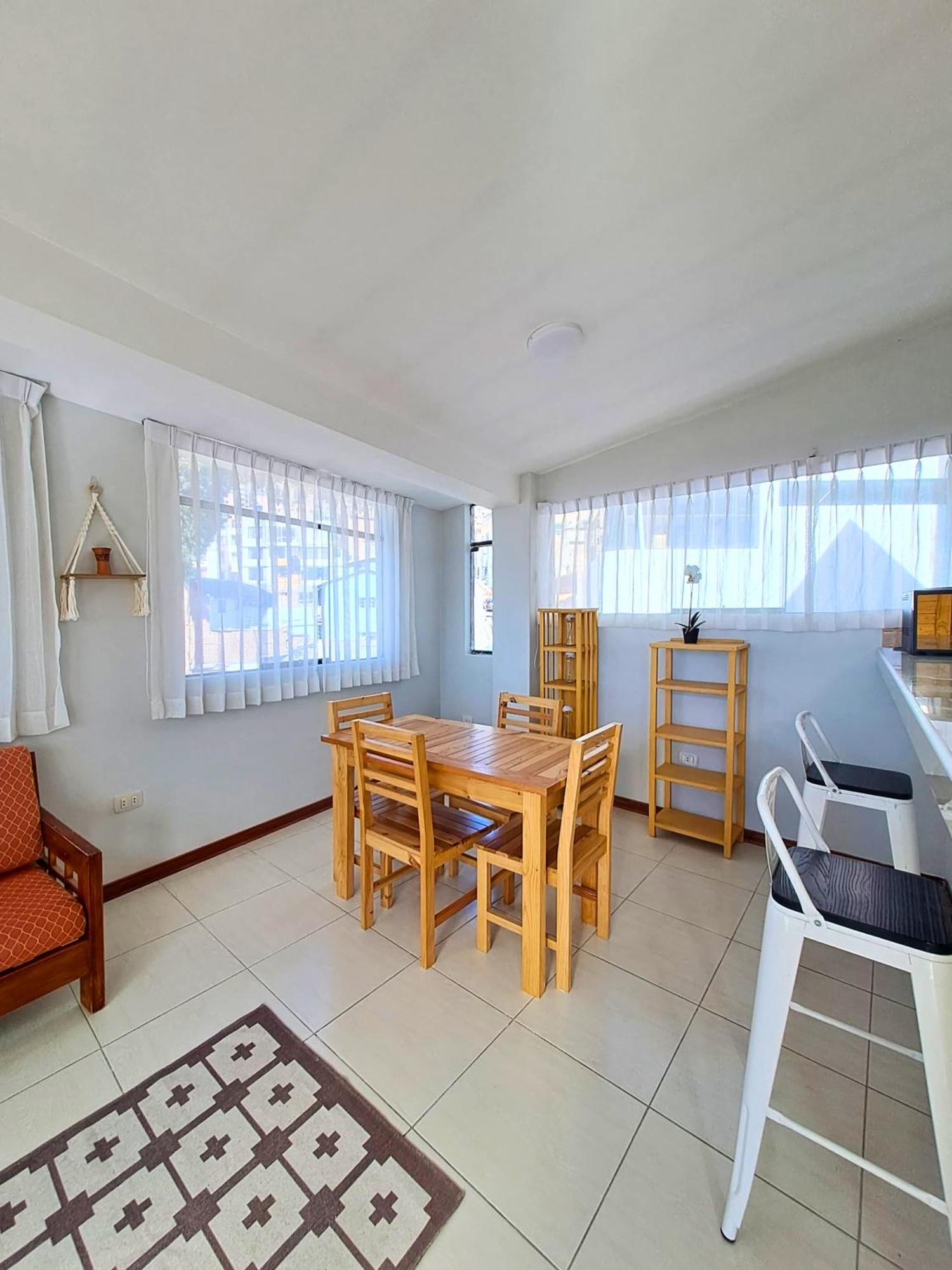 Bed and Breakfast Urpi Wasi Backpackers Puno Exterior foto